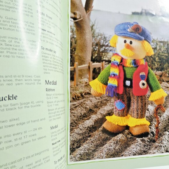Jean Greenhowe's Knit Dolls Pattern Book Scarecrows Double Knit DIY Vintage 1988 - Picture 3 of 9
